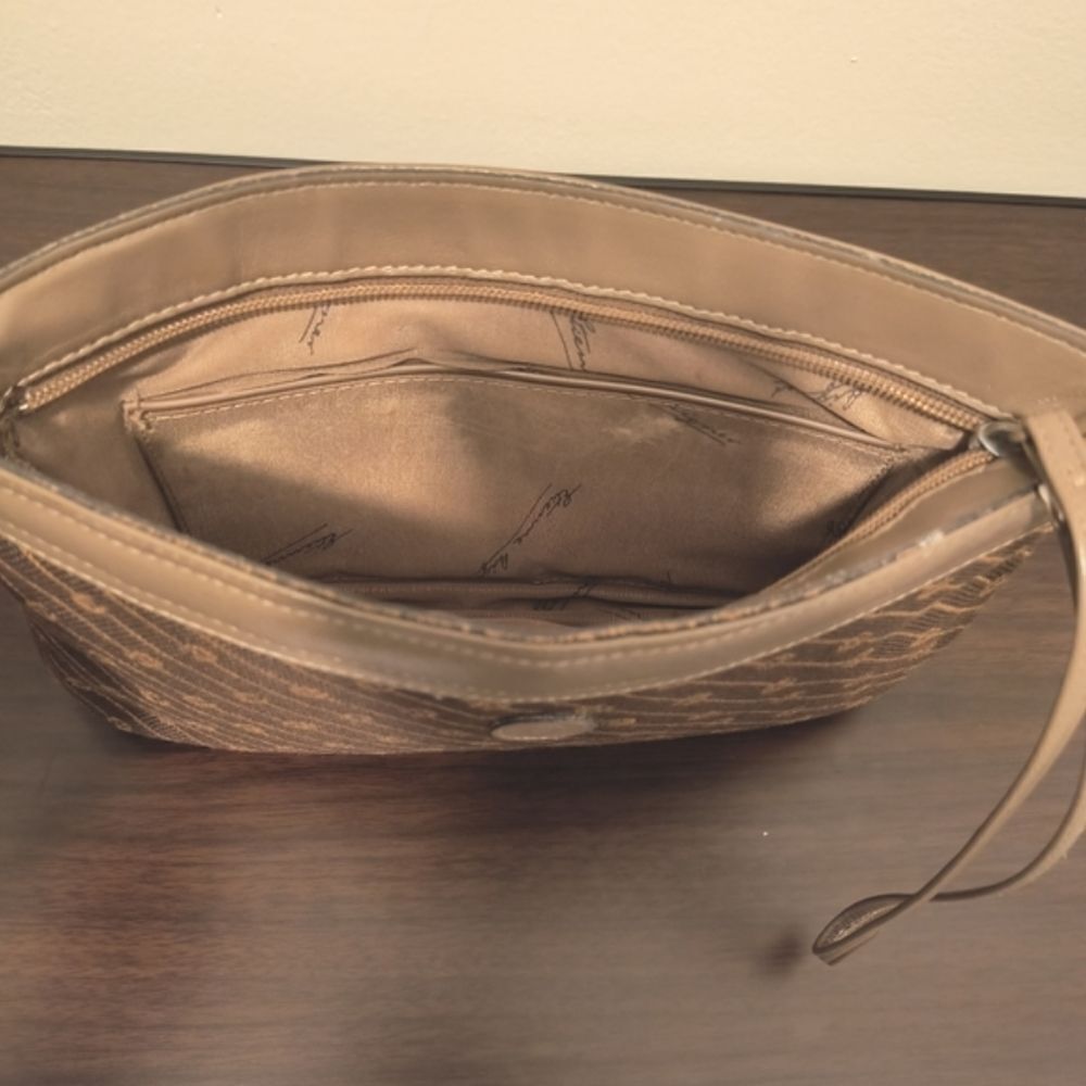 Etienne Aigner Vintage Clutch - Picture 8 of 11